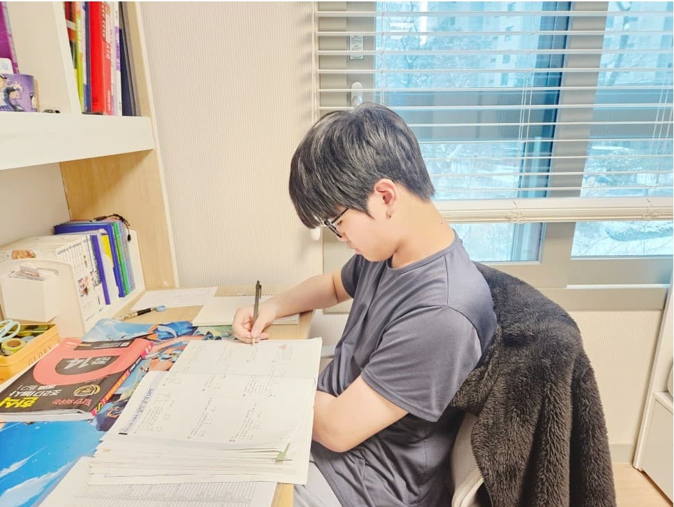 매일 한 지문으로 국어 감각을 UP